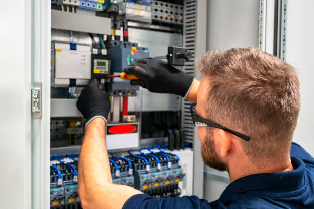 Best Affordable Emergency Electrician  in Mango, FL